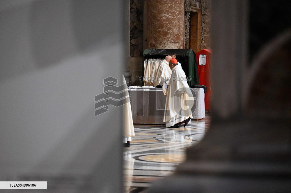 Cardinals at Ninth Novemdiales Mass - Vatican