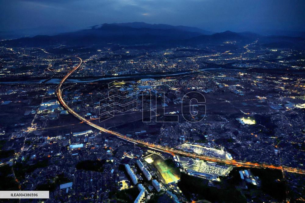 Return rush of Golden Week holidaymakers in Japan