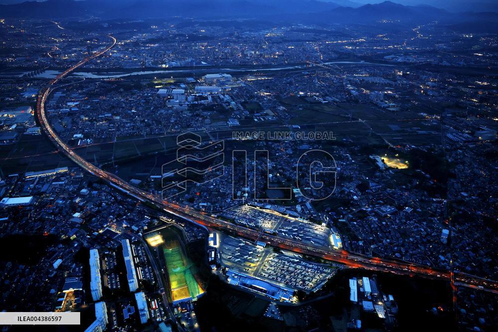 Return rush of Golden Week holidaymakers in Japan