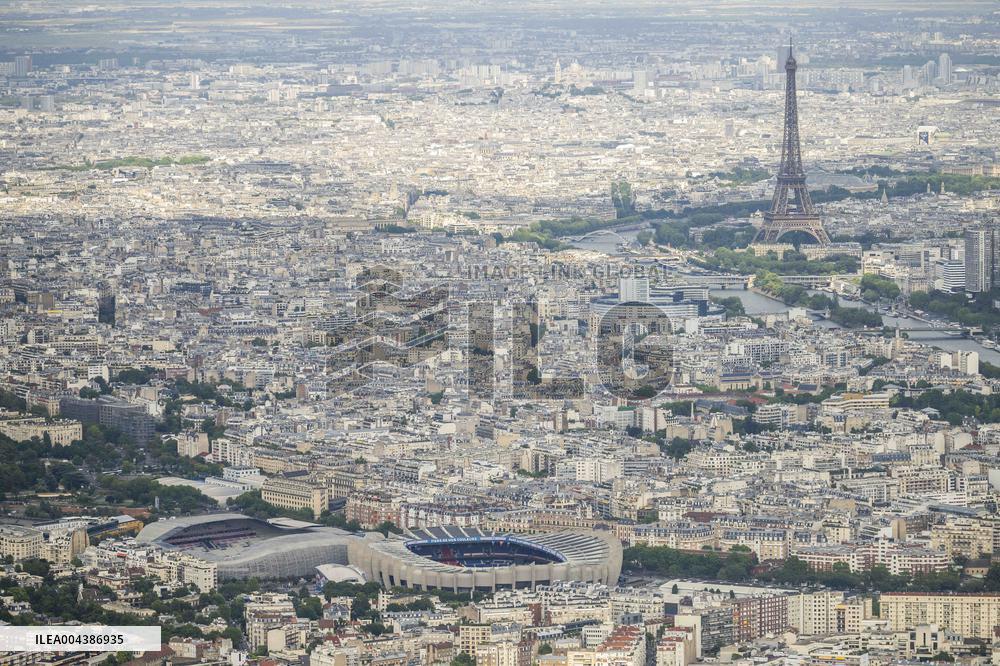 Stadiums of The 2 Parisians Soccer Clubs in Ligue 1 Are Side by Side - Paris