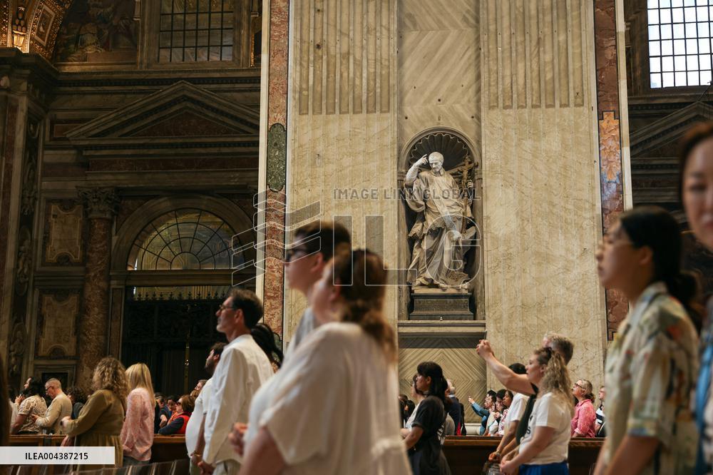 Illustration -  St. Peter s Basilica