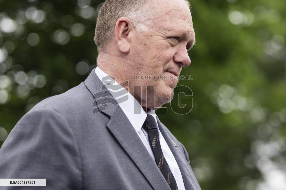 Tom Homan speaks on proposed $1000 US dollar travel stipend to migrants who self-deport