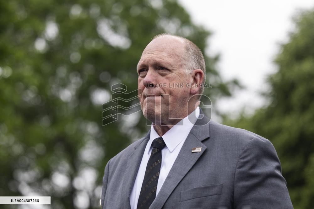 Tom Homan speaks on proposed $1000 US dollar travel stipend to migrants who self-deport