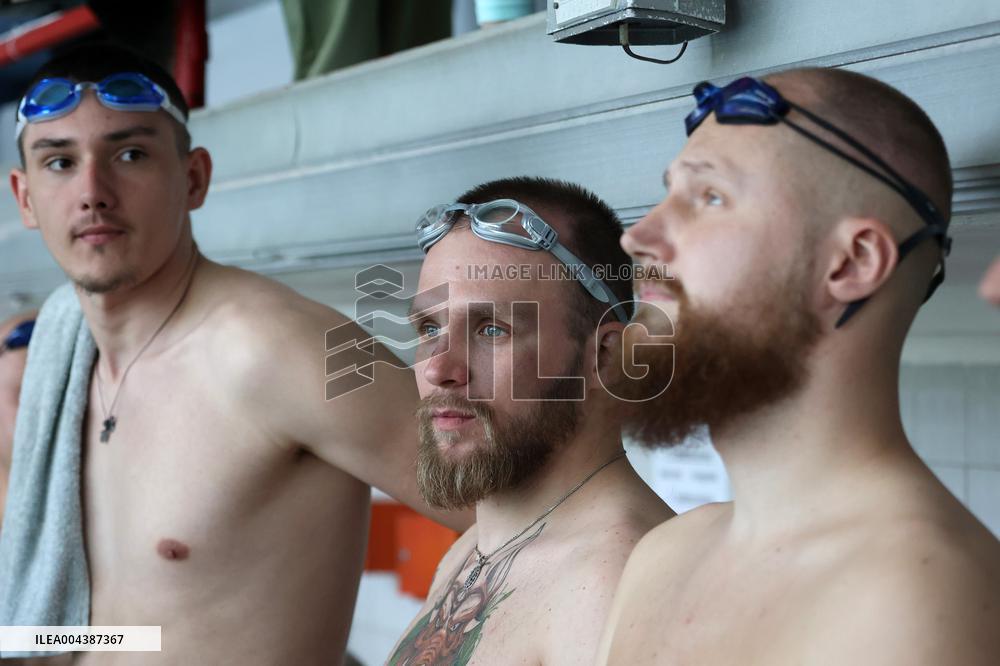 Kharkiv hosts regional swimming championship for veterans