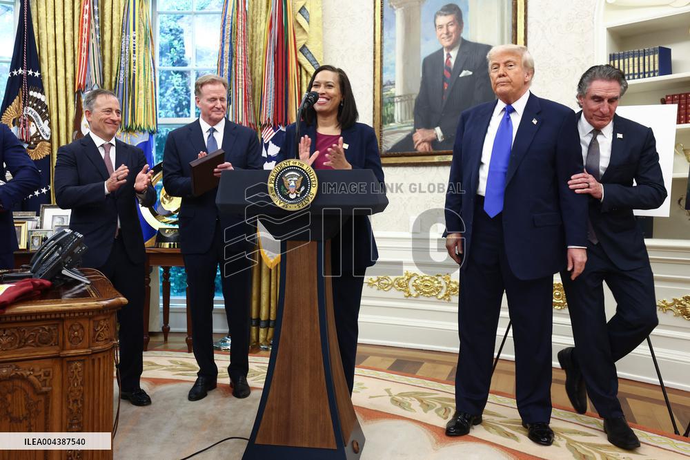 President Trump announces DC will host the 2027 NFL draft