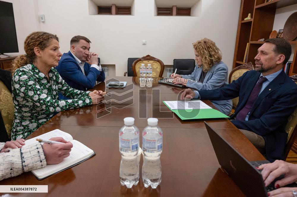 Mykola Tochytskyi meets with Director General of Swedish Radio Cilla Benko