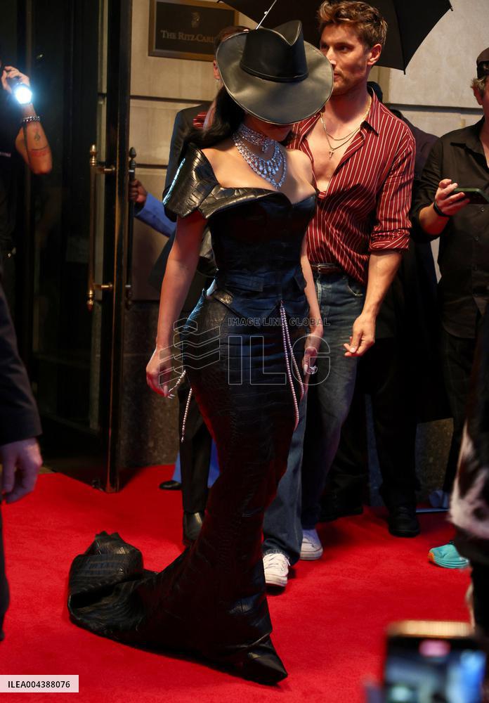 Kim Kardashian And North West Leave Their Hotel - NYC