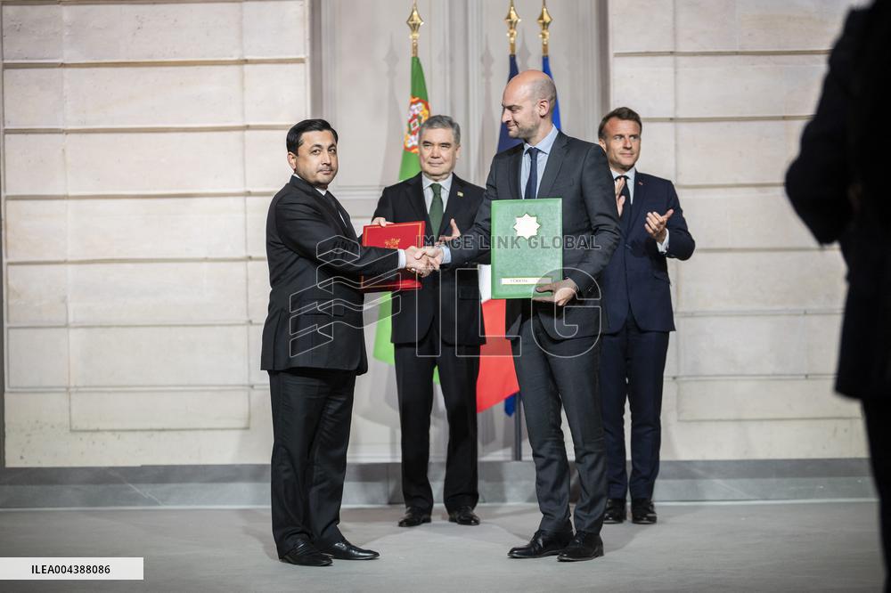 Macron And Berdimuhamedow Attend Agreement Ceremony At Elysee - Paris