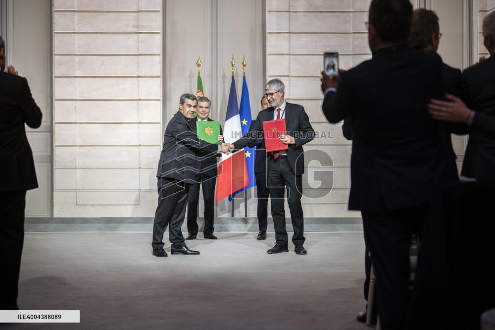 Macron And Berdimuhamedow Attend Agreement Ceremony At Elysee - Paris