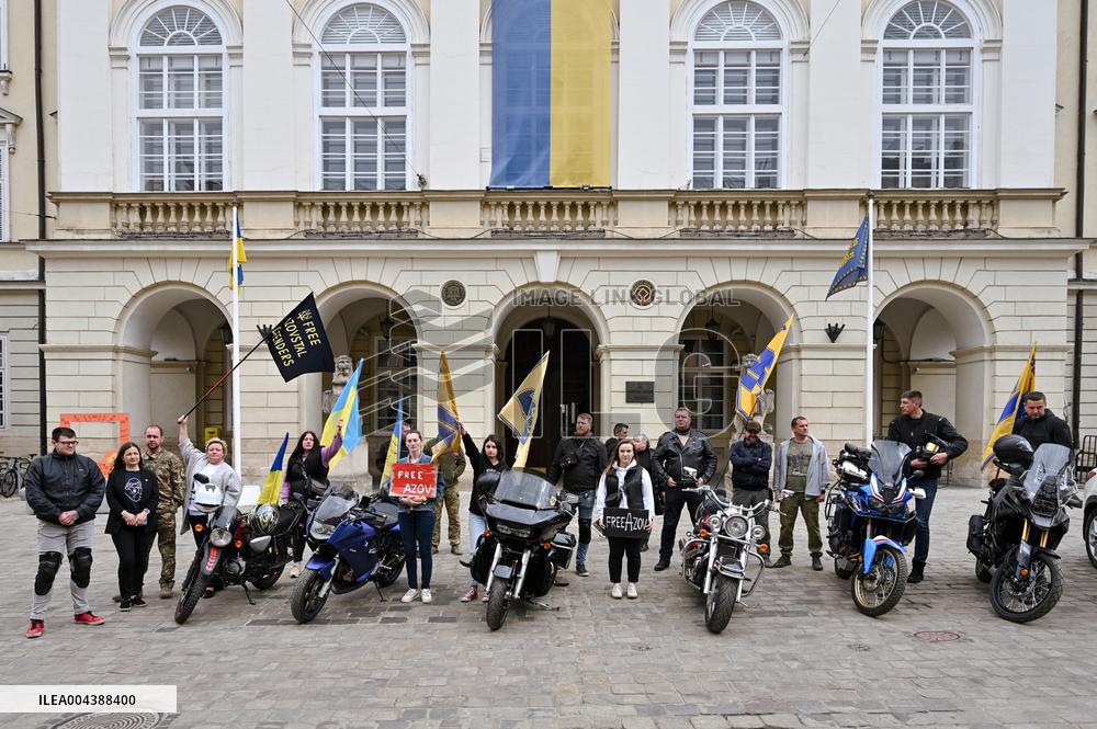 Bikers mark 11 years of Azov Brigade in Lviv