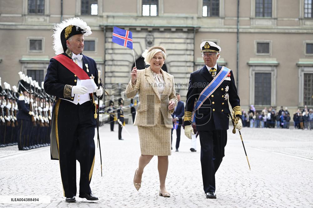 STATE VISIT TO ICELAND CASTLE