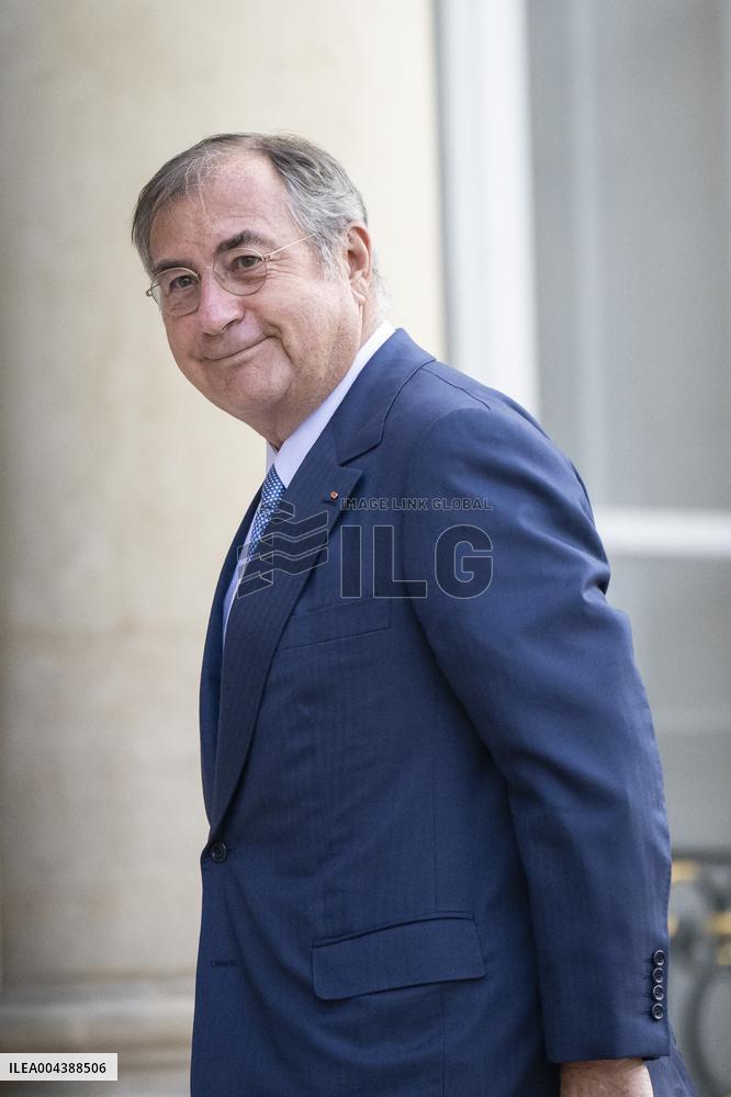 Martin Bouygues Arrives at the Elysee For A Working Diner - Paris