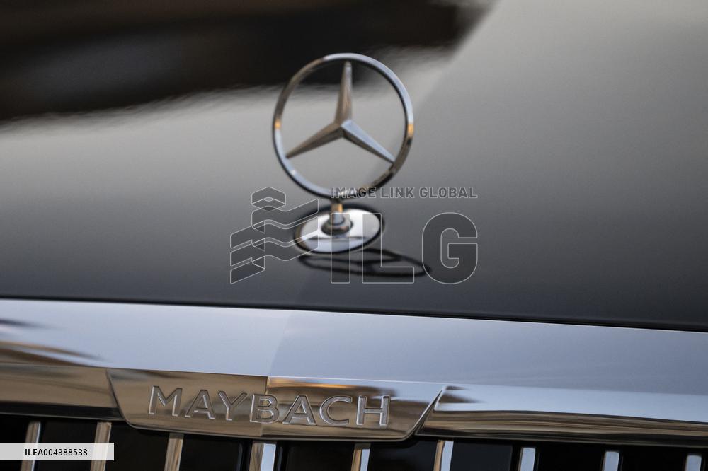 Illustration - The Mercedes Maybach