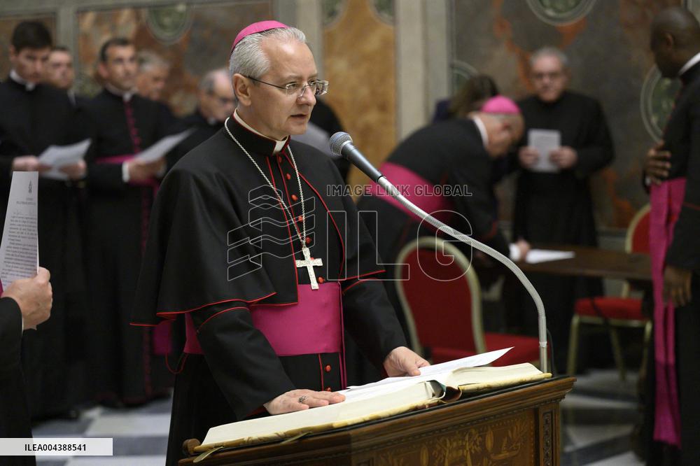 Conclave Staff Take Oath of Secrecy - Vatican