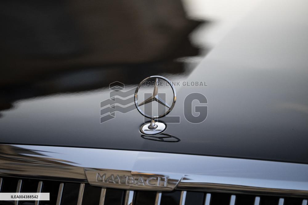 Illustration - The Mercedes Maybach