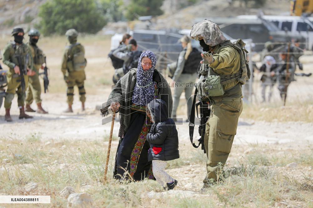 Israel Demolishes Palestinian Homes - West Bank