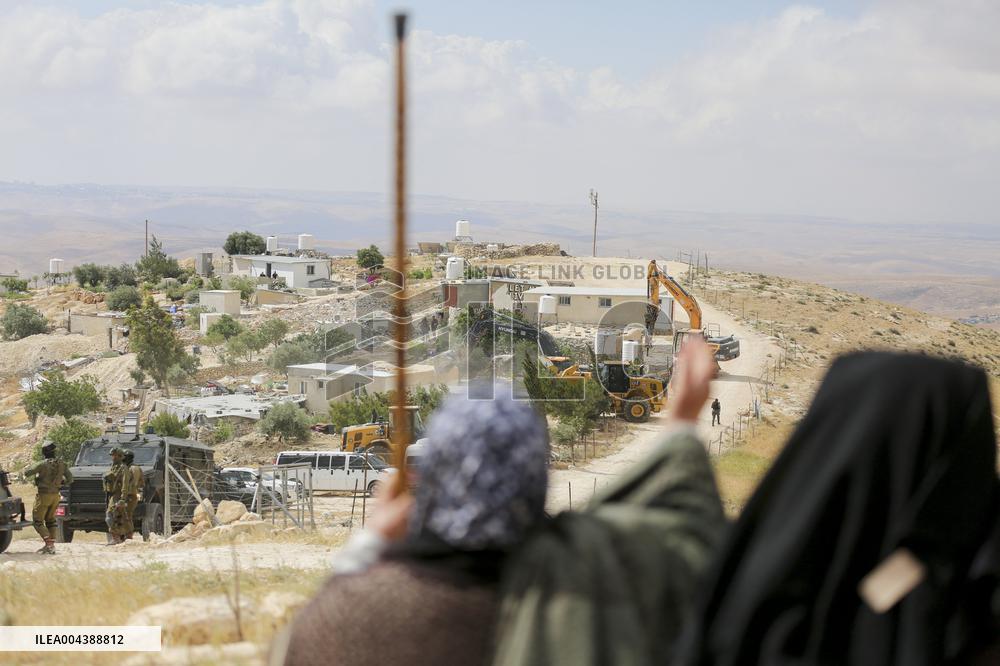 Israel Demolishes Palestinian Homes - West Bank