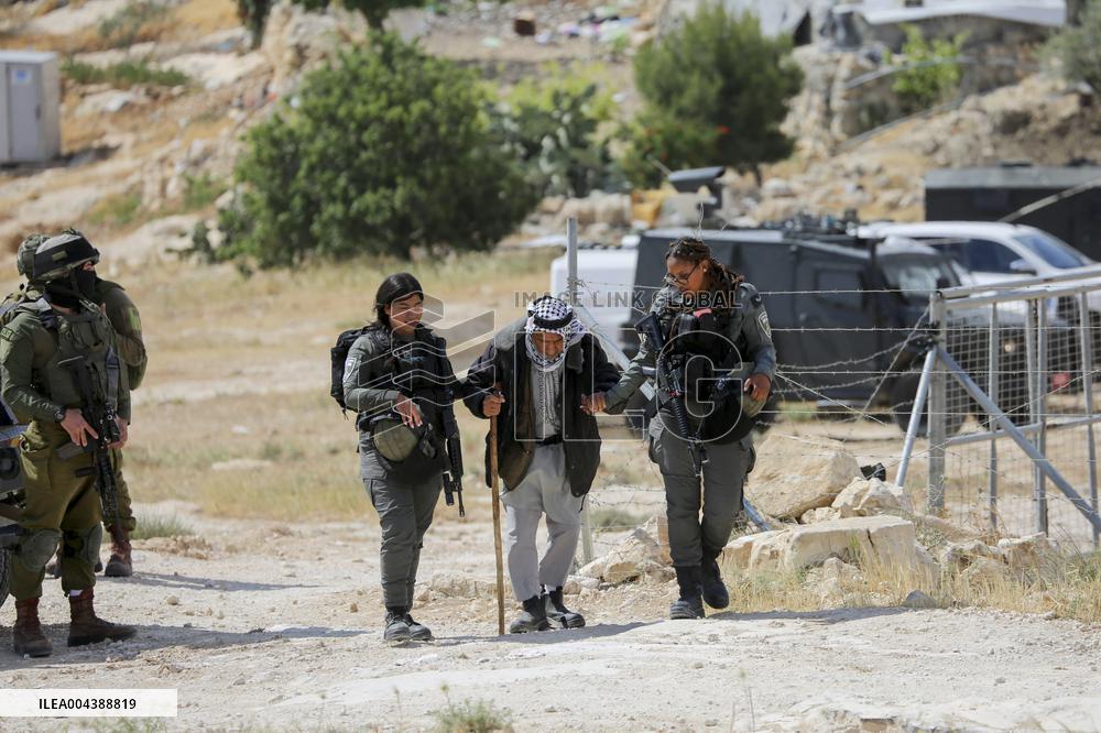 Israel Demolishes Palestinian Homes - West Bank