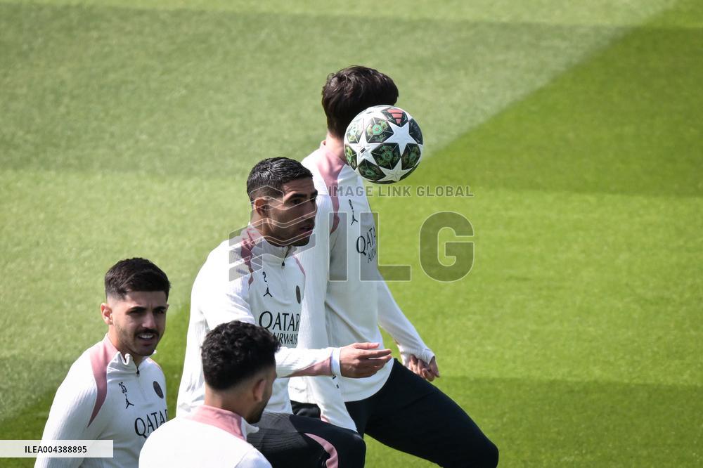 PSG Training before facing Arsenal - FA