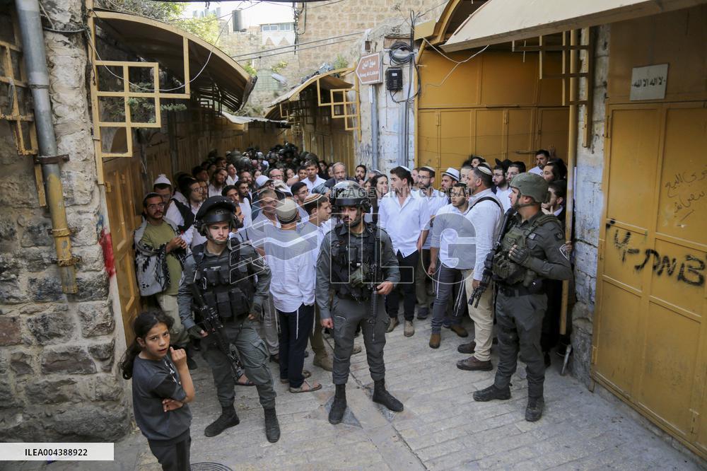 Israeli Forces Escort Settlers - Hebron