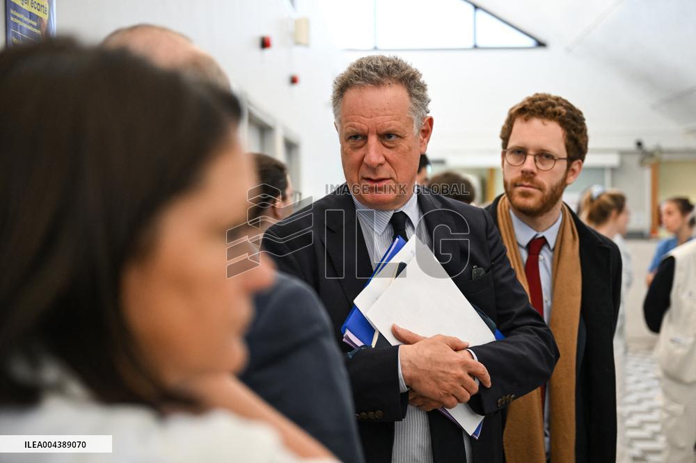 Marcangeli And Ravel Visit Internal Medicine Department At Saint-Antoine Hospital - Paris