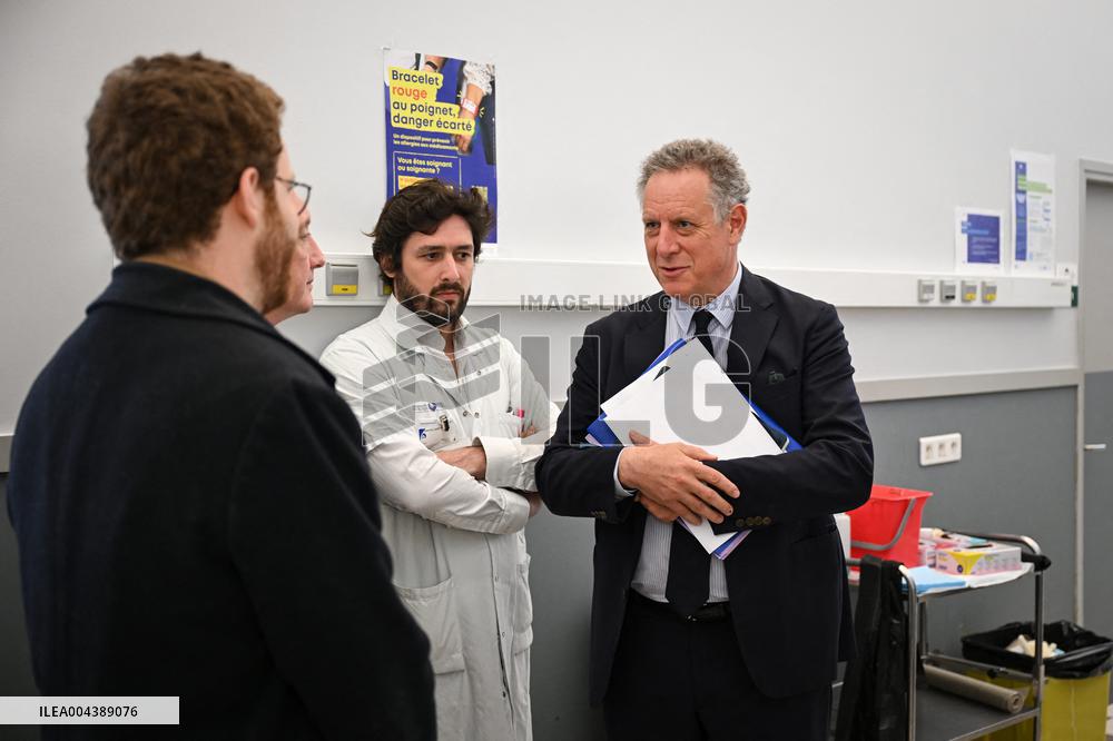 Marcangeli And Ravel Visit Internal Medicine Department At Saint-Antoine Hospital - Paris