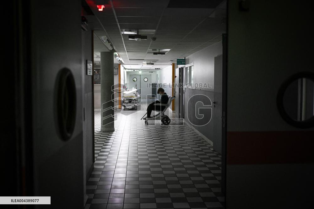 Emergency Department At Saint-Antoine Hospital - Paris
