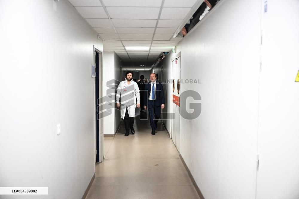 Marcangeli And Ravel Visit Internal Medicine Department At Saint-Antoine Hospital - Paris