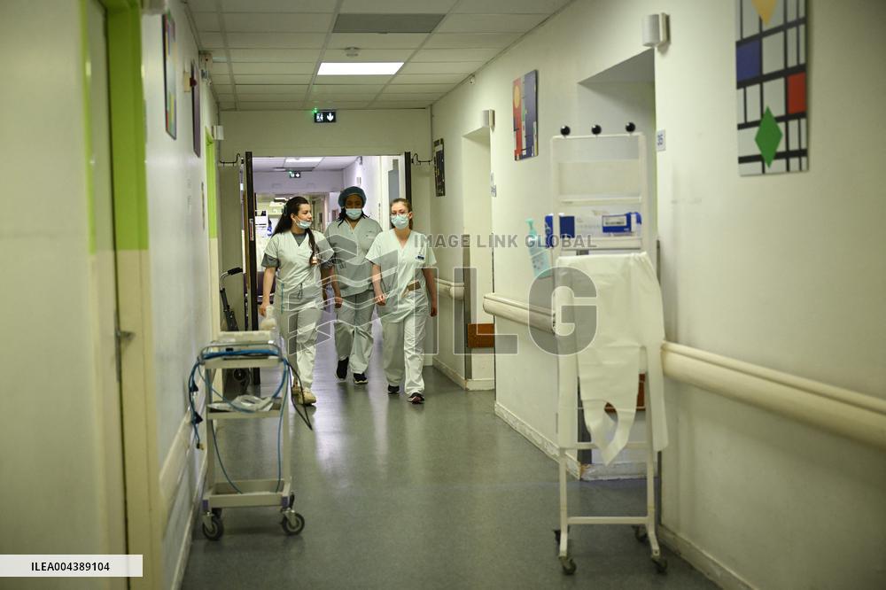 Emergency Department At Saint-Antoine Hospital - Paris