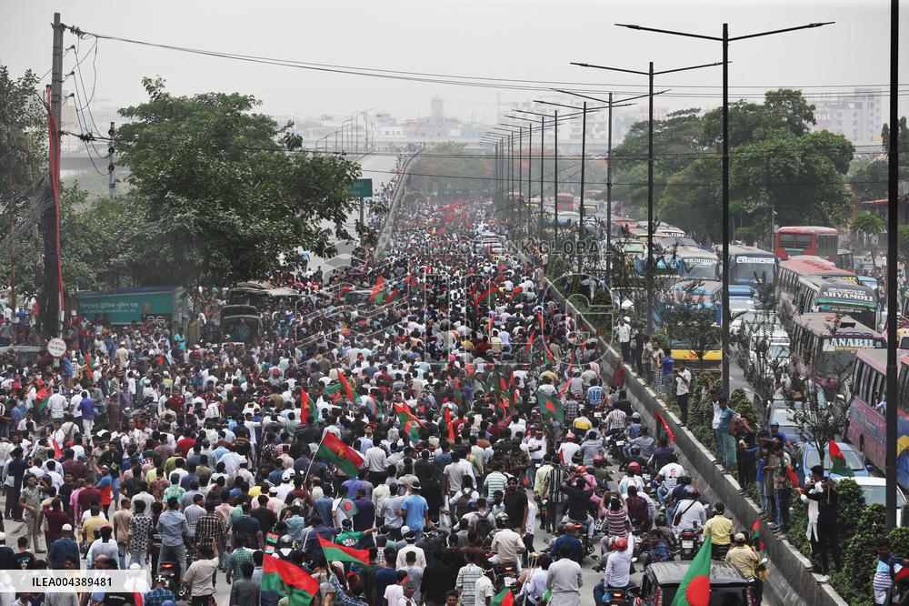 Crowd Welcoming Khaleda Zia - Bangladesh