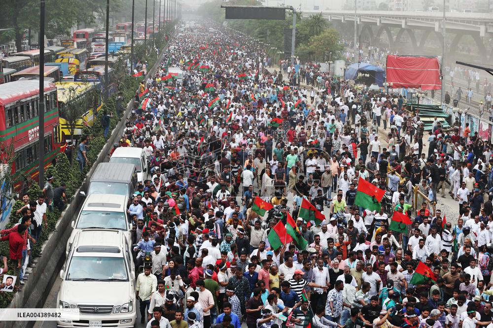 Crowd Welcoming Khaleda Zia - Bangladesh