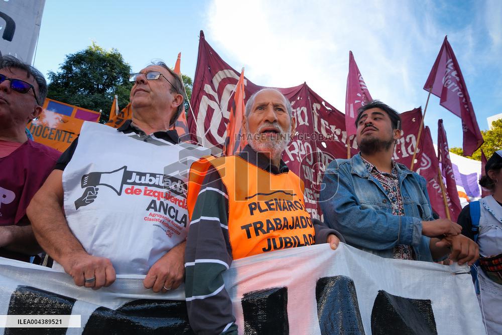 CGT Protests For The International Labor Day - Argentina