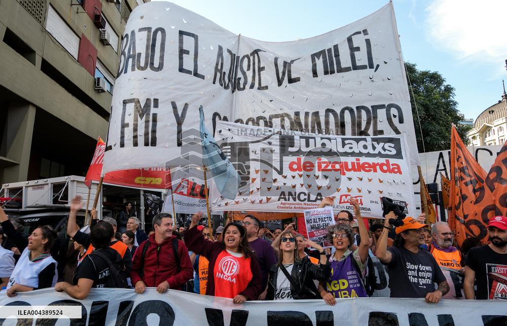CGT Protests For The International Labor Day - Argentina