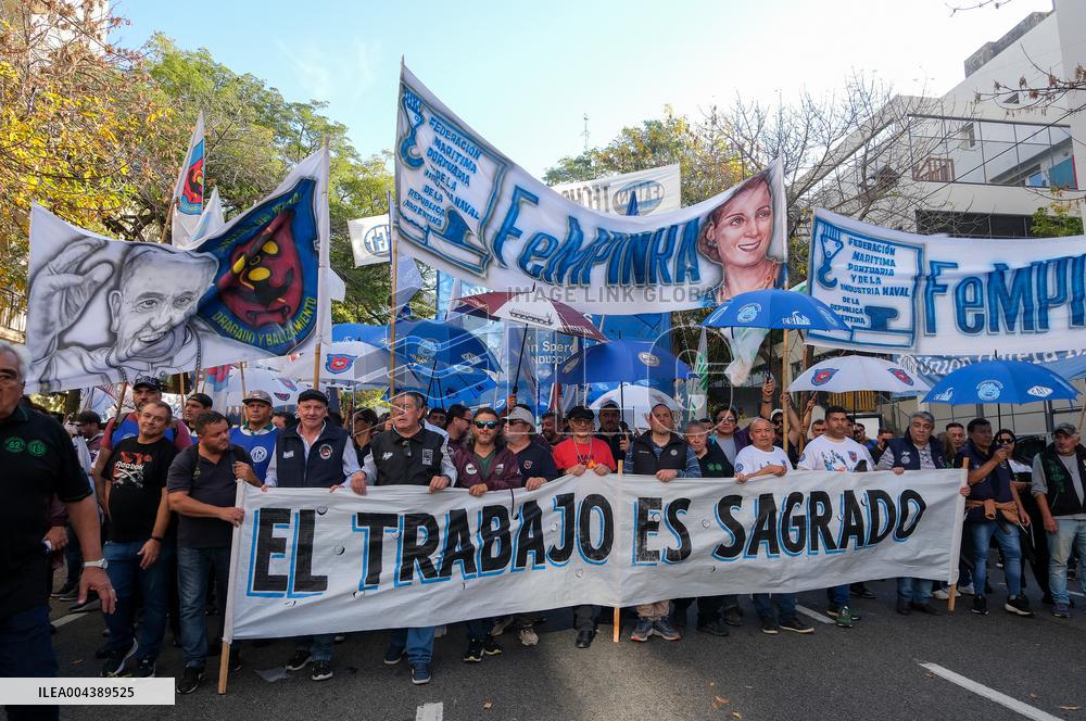 CGT Protests For The International Labor Day - Argentina