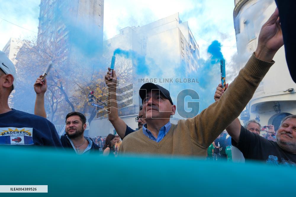 CGT Protests For The International Labor Day - Argentina