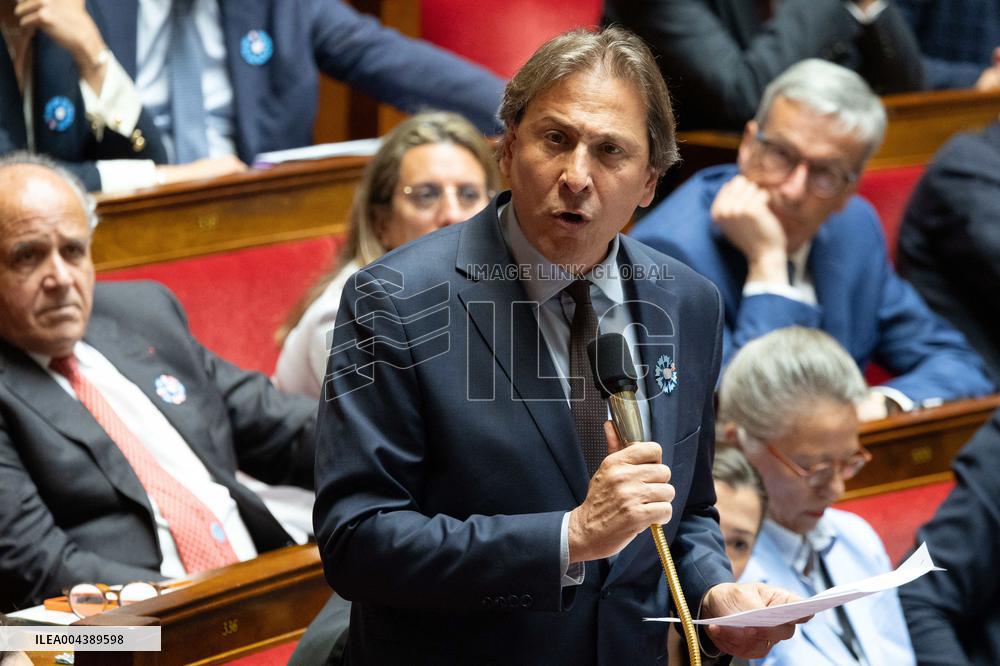 Questions to the government at the National Assembly - Paris RL