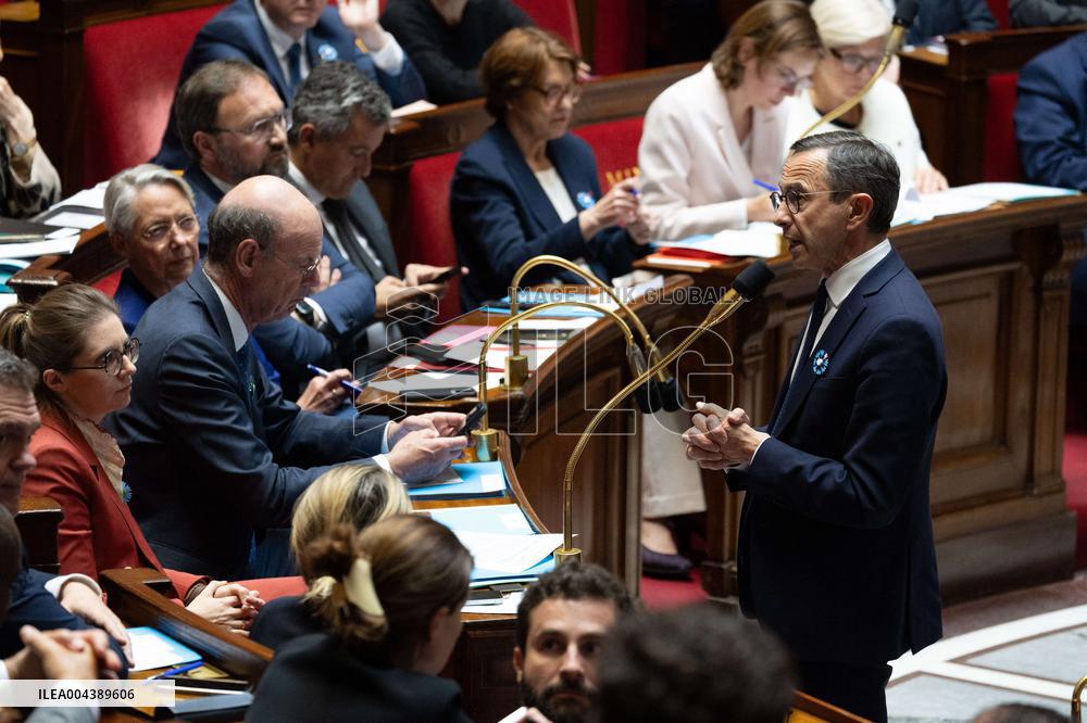 Questions to the government at the National Assembly - Paris RL