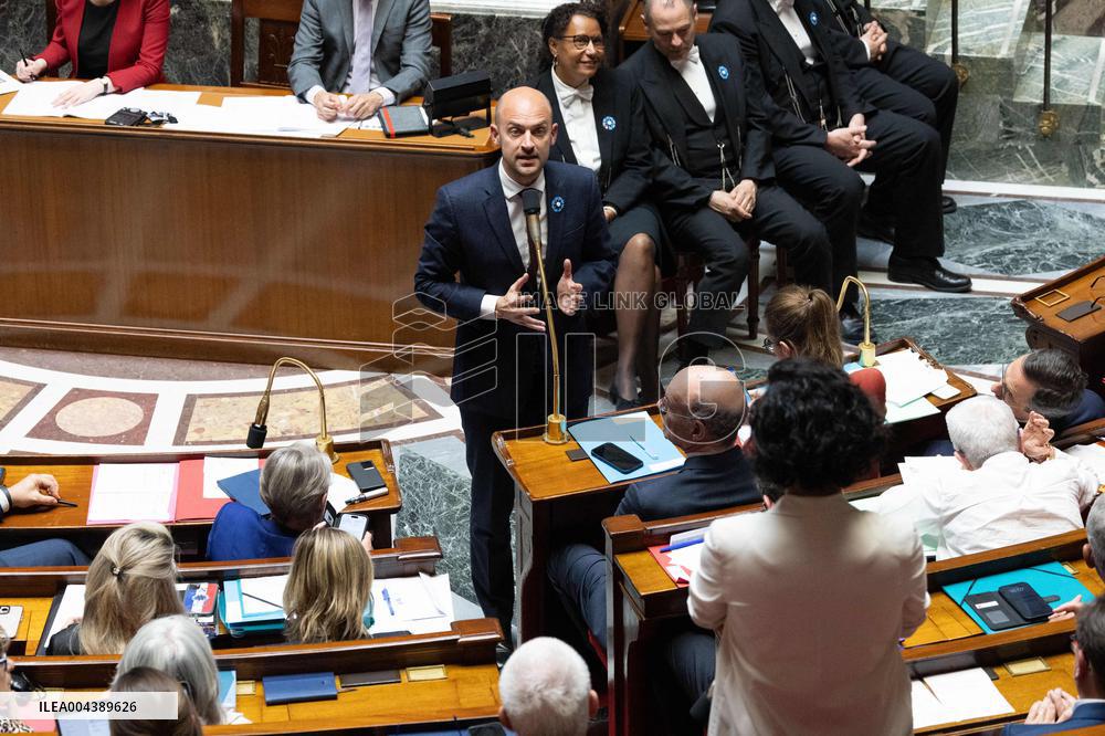 Questions to the government at the National Assembly - Paris RL