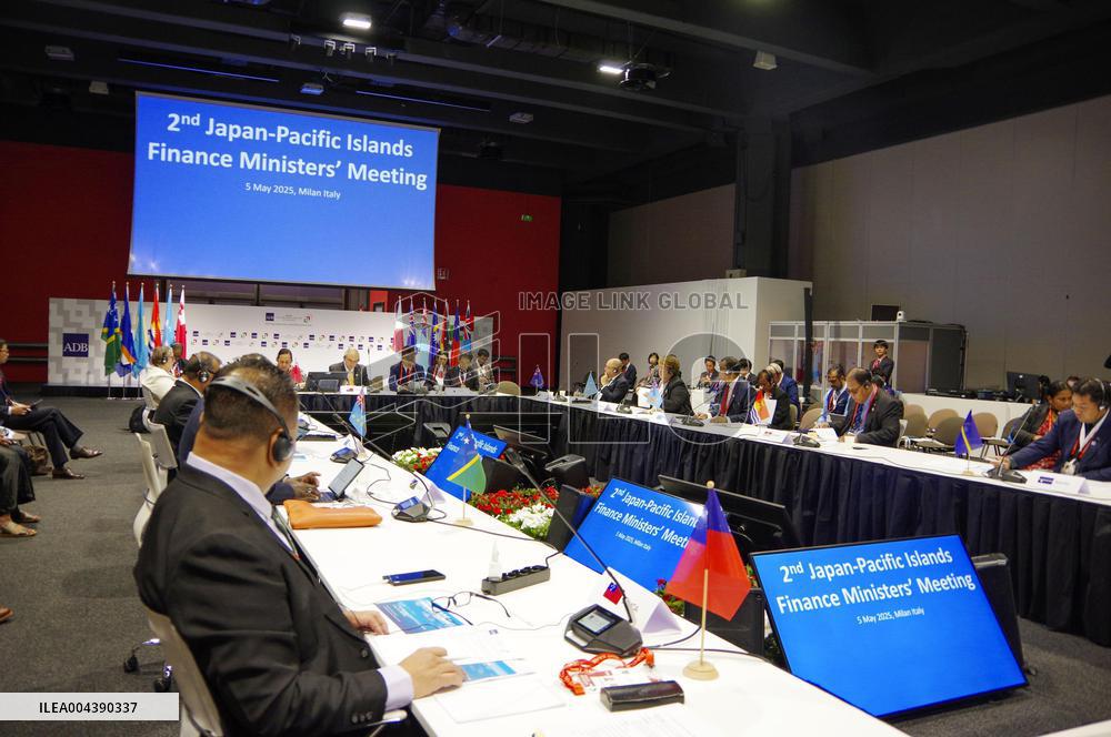 Japan-Pacific islands finance meeting