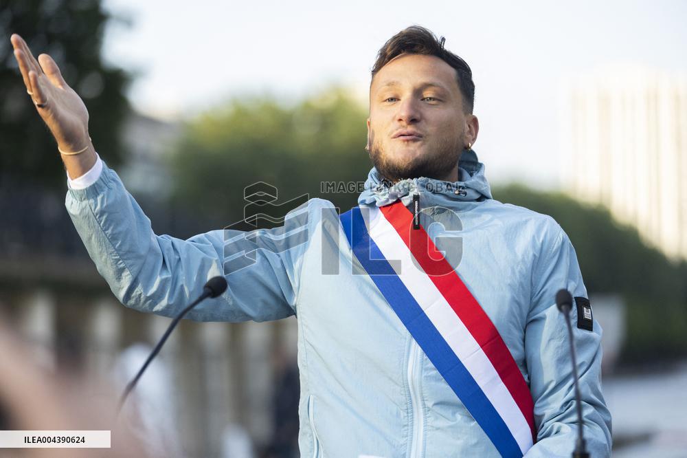 Melenchon Rallies Against Dissolution Threats - Paris