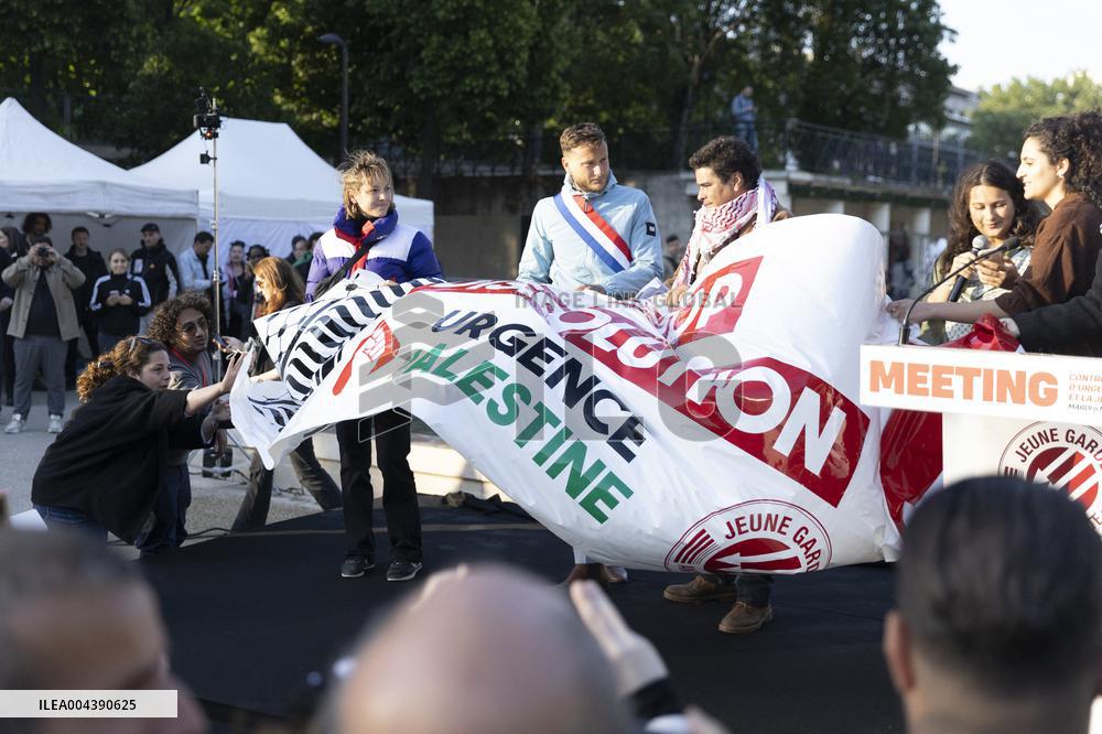 Melenchon Rallies Against Dissolution Threats - Paris