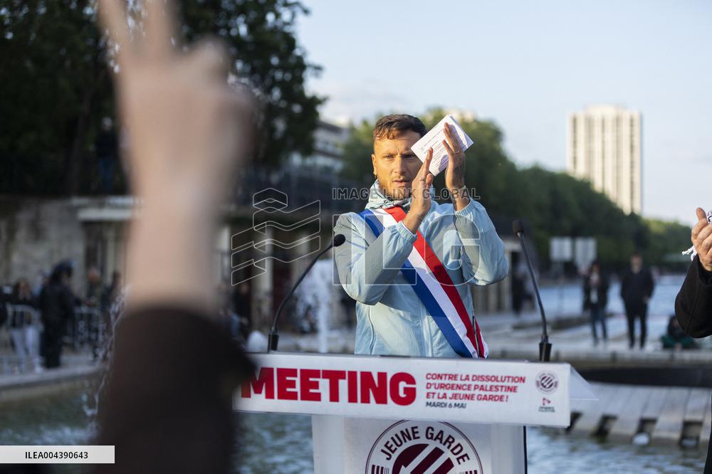 Melenchon Rallies Against Dissolution Threats - Paris