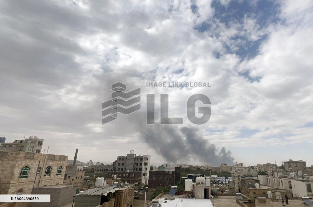 Israeli Airstrikes Hit Sanaa And Amran, Yemen