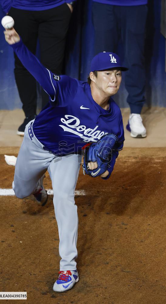 Baseball:Yoshinobu Yamamoto