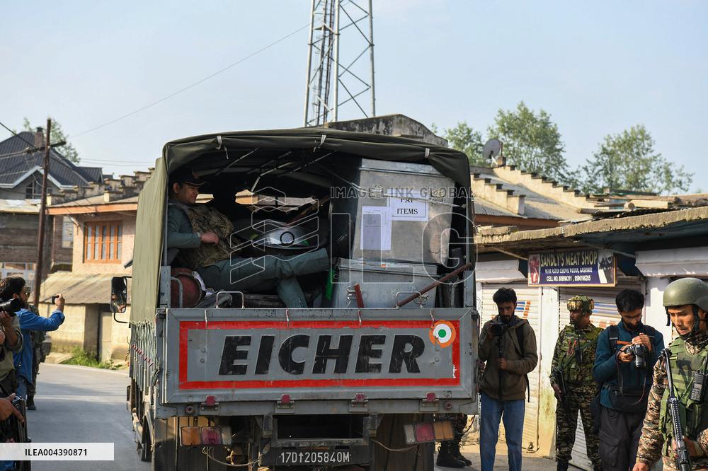 Indian Fighter Jet Crashes in Kashmir Amid Cross-Border Airstrike