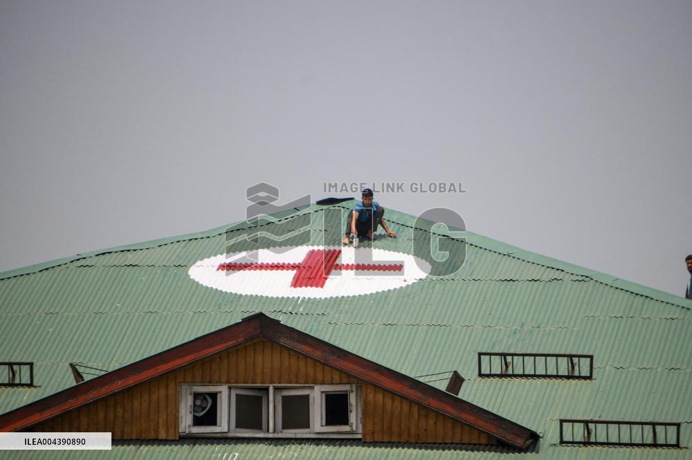 Indian Fighter Jet Crashes in Kashmir Amid Cross-Border Airstrike