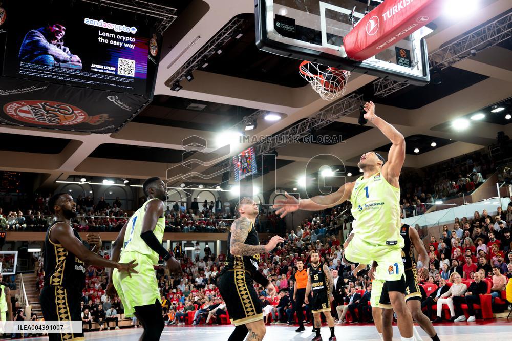 Jessica Gunning Portrait