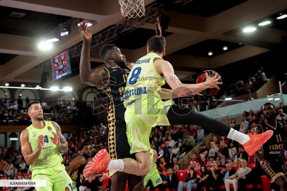 Jessica Gunning Portrait