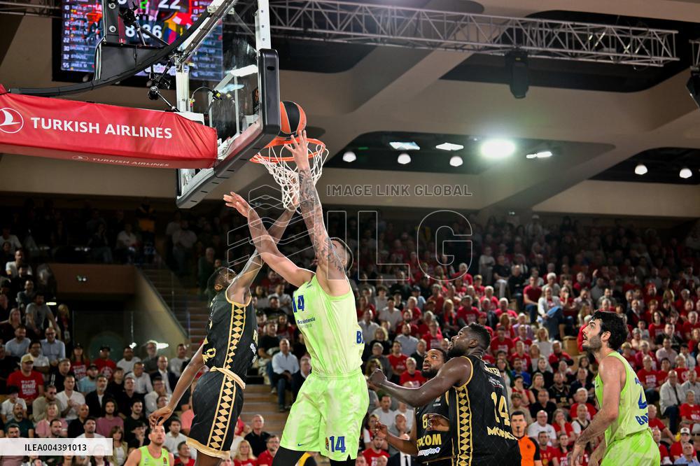 Jessica Gunning Portrait