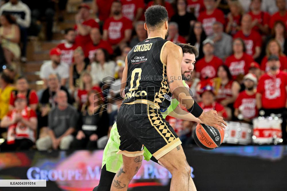 Jessica Gunning Portrait